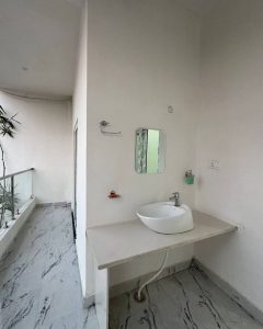 New-Project-2025-09-16T003352.173